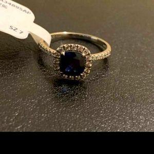 10k solid gold 2.00 saphire diamond ring